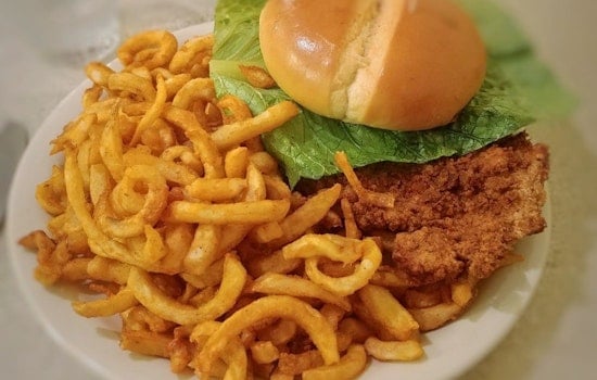 Your guide to the 3 top spots in Kansas City's Jefferson Highlands neighborhood