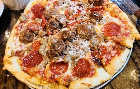5 top spots for pizza in Memphis
