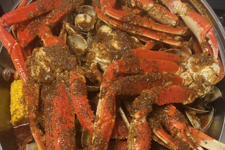 Get seafood and more at Castleton's new Blue Crab Juicy Seafood