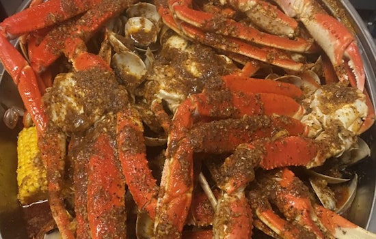 Get seafood and more at Castleton's new Blue Crab Juicy Seafood