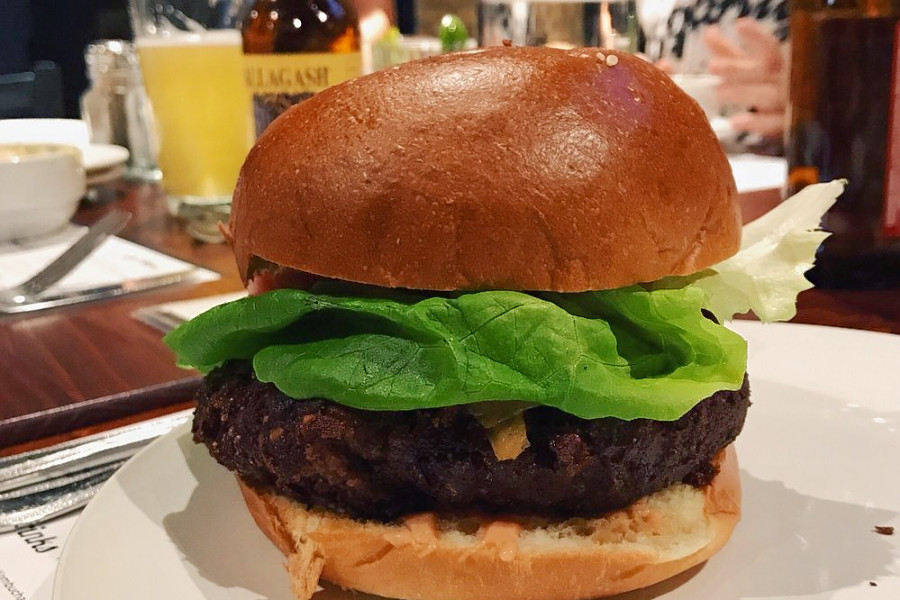 New Printers Row Bar 'Half Sour' Opens Its Doors