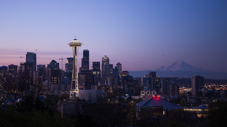 Top Seattle news: Racist, anti-immigrant fliers found at synagogues; 1 dead after collision; more