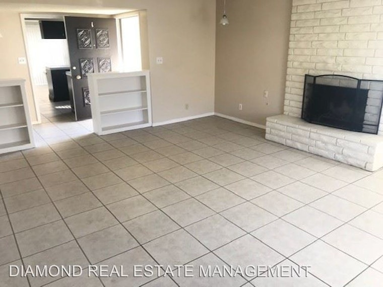 Apartments for rent in Bakersfield: What will $1,100 get you?