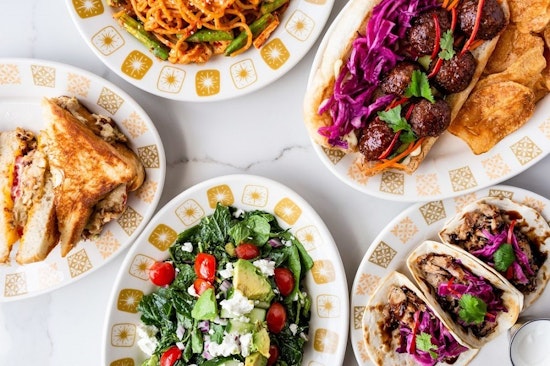 Your guide to the 5 most popular spots in Houston's The Heights neighborhood