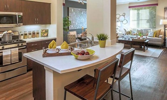 Apartments for rent in Los Angeles: What will $2,100 get you?