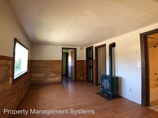 The newest budget apartments for rent in Powellhurst Gilbert, Portland