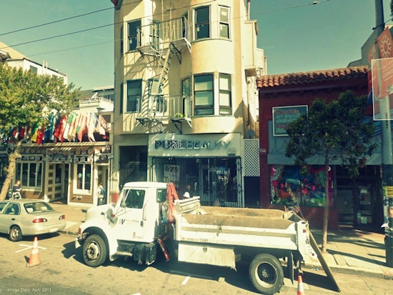 Old Pure Beauty Space for Lease