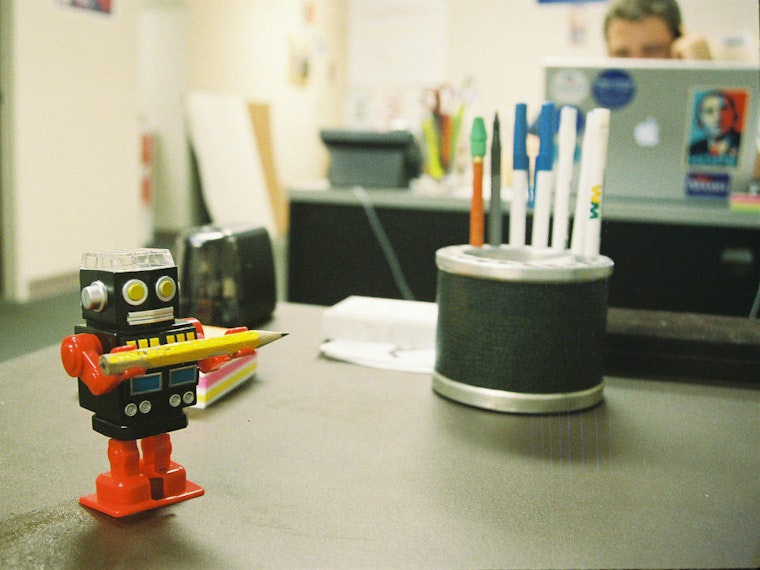 6 Writing Jobs Available In New York City, Today