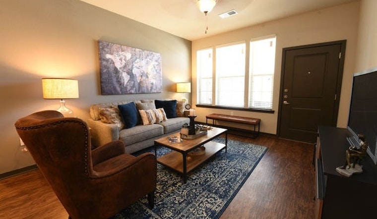 Apartments for rent in Aurora: What will $1,900 get you?