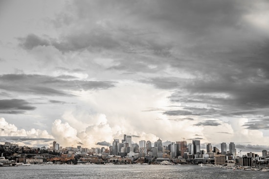 Top Seattle news: Police investigate shooting in Central District; Sen. Warren to visit; more