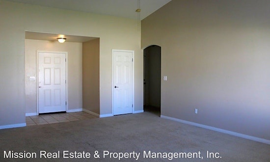 Apartments for rent in Bakersfield: What will $1,600 get you?