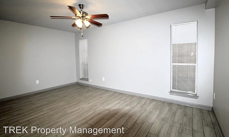 What apartments will $900 rent you in Midtown, this month?