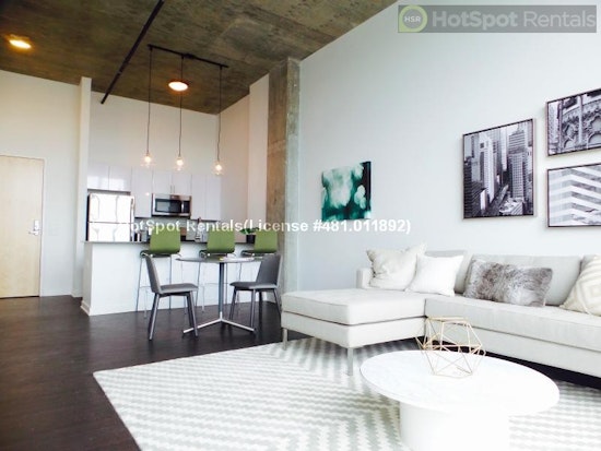 Renting In West Town: What Will $1,800 Get You?