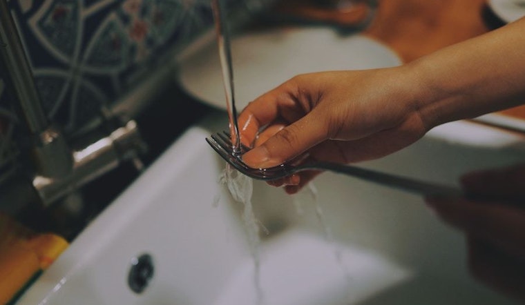 Top Chicago news: Running taps for 3 minutes raises lead levels, tests show; window washer rescued
