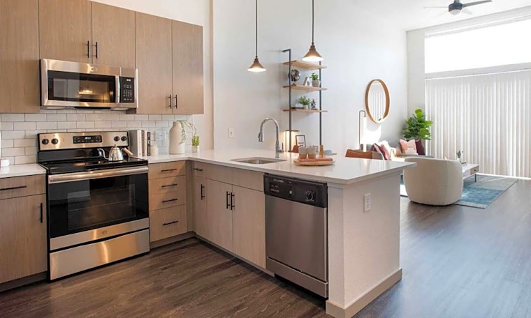 Apartments for rent in Aurora: What will $2,000 get you?