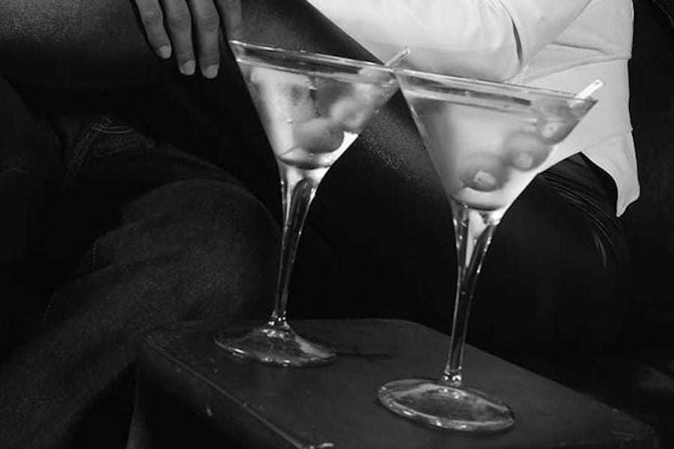 Imbibe at the 5 best bars in Arlington