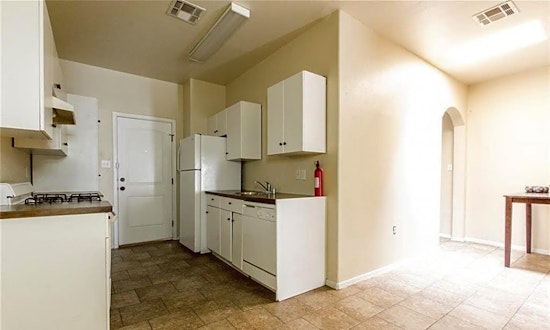 What apartments will $800 rent you in Northeast El Paso, today?