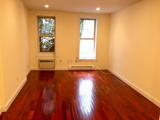 Explore Today's Cheapest Rentals In Hell's Kitchen, New York City