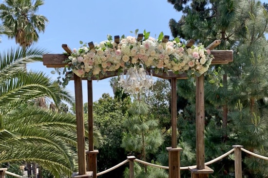 Explore the 4 best budget-friendly florists in Santa Ana