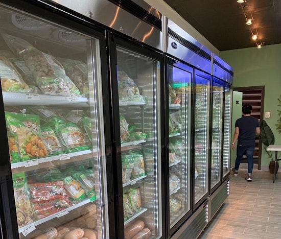 New Outer Sunset grocery offers hundreds of plant-based 'meat' products