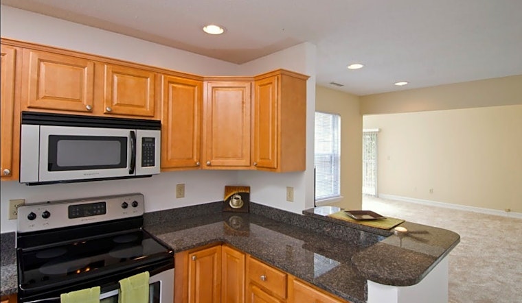 What apartments will $1,100 rent you in St Vincent-Greenbriar, today?