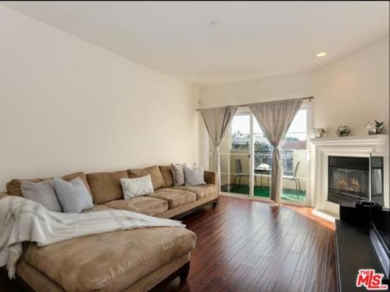 What Does $1,700 Rent You In Sherman Oaks, Today?
