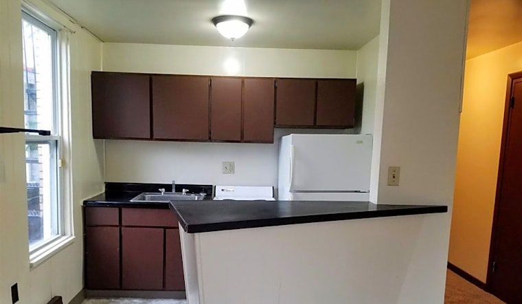 What apartments will $900 rent you in Bloomfield, today?