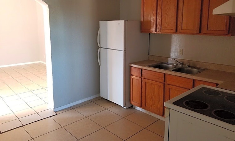 What apartments will $700 rent you in Northeast El Paso, today?