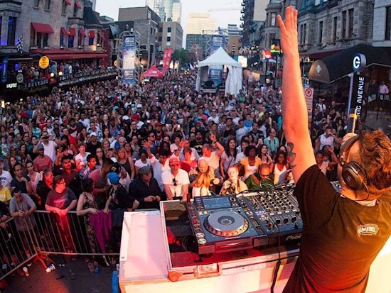 Oakland Weekend: First Fridays, Comedy, Food Truck Pop-Ups, More