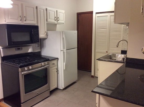Check Out Today's Cheapest Rentals In Wrigleyville, Chicago