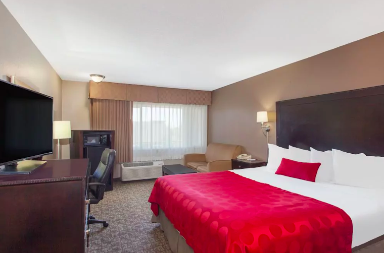 3 Hotel Deals For A Fresno Weekend Staycation