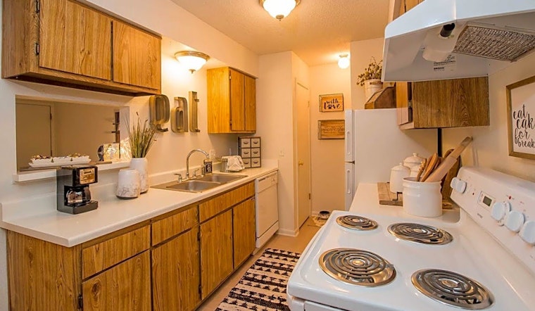 What apartments will $800 rent you in Meridian Avenue Corridor, right now?