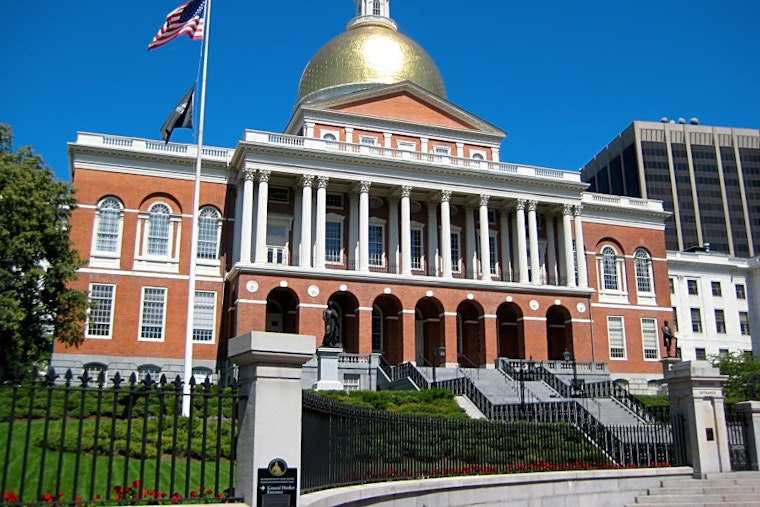 Top Boston news: Bill would let undocumented immigrants get licenses; man hit, killed by train; more