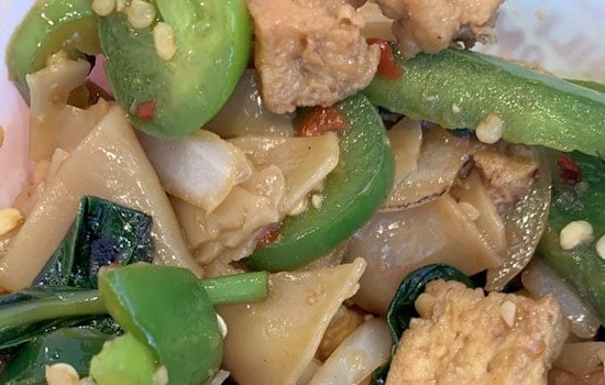 Thai Chili brings Thai fare to Camelback East