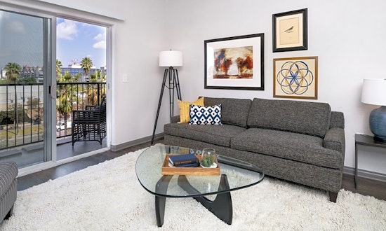 Apartments for rent in Long Beach: What will $2,400 get you?