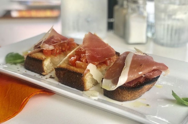 Your guide to the 3 top spots in Miami's Flagami neighborhood