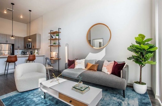 Apartments for rent in Aurora: What will $2,200 get you?