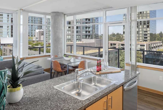 What apartments will $2,400 rent you in Lair Hill, right now?