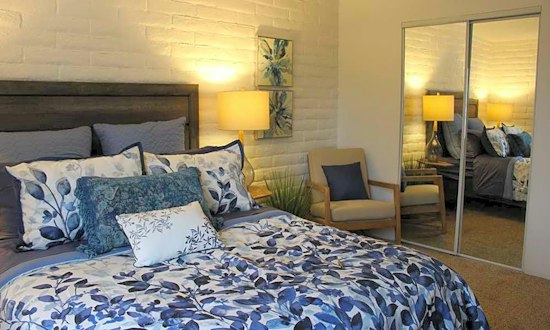 What apartments will $800 rent you in Broadway Pantano East, today?