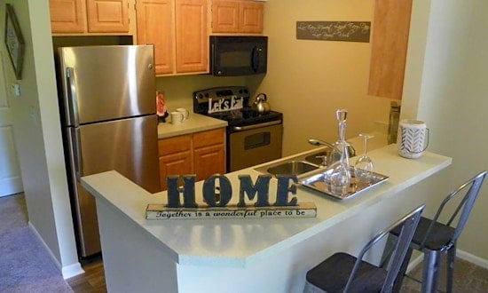 What apartments will $1,000 rent you in Augusta-New Augusta, right now?