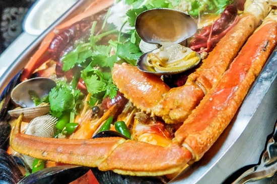 New Sichuan spot Shu Tin Xia debuts in Chinatown