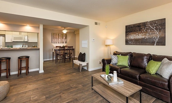 What apartments can you rent for $1,200 in Windsor Park right now?