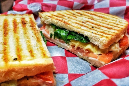 Explore the 4 top spots in Milwaukee's Tippecanoe neighborhood