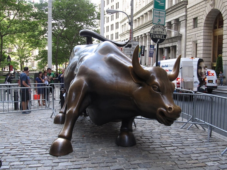 Top NYC news: Texas man attacks Charging Bull statue; Meghan Markle hits New York City; more