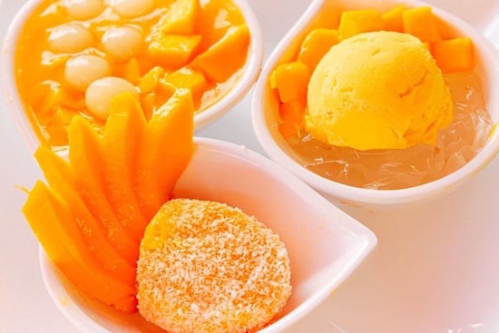 Hui Lau Shan makes Woodbridge debut, with mango-centric desserts