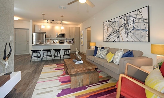 Apartments for rent in Tampa: What will $2,700 get you?