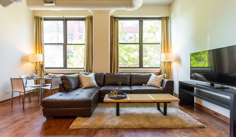 Check Out Today's Cheapest Rentals In Greektown, Chicago