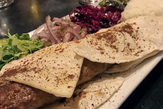 Explore the 4 top spots in Cincinnati's Hyde Park neighborhood