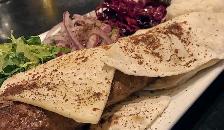 Explore the 4 top spots in Cincinnati's Hyde Park neighborhood