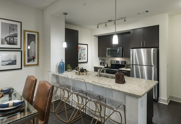 What apartments will $3,200 rent you in Waverly, this month?